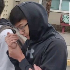 Meet your Posher, Etan